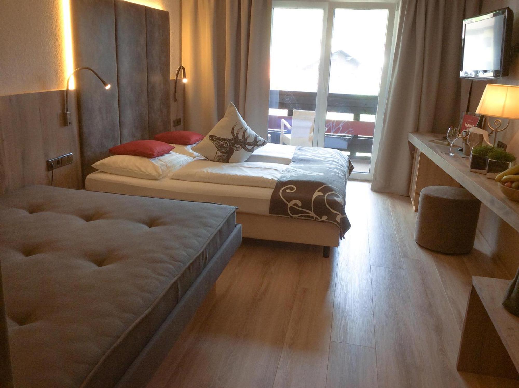 Boutique Hotel Haidachhof Superior Fuegen Ngoại thất bức ảnh